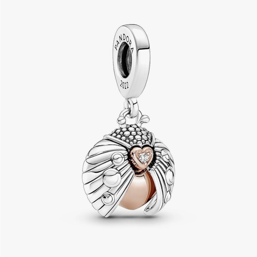Lady Pandora Club 2022 Ladybird & Heart Dangle Charm